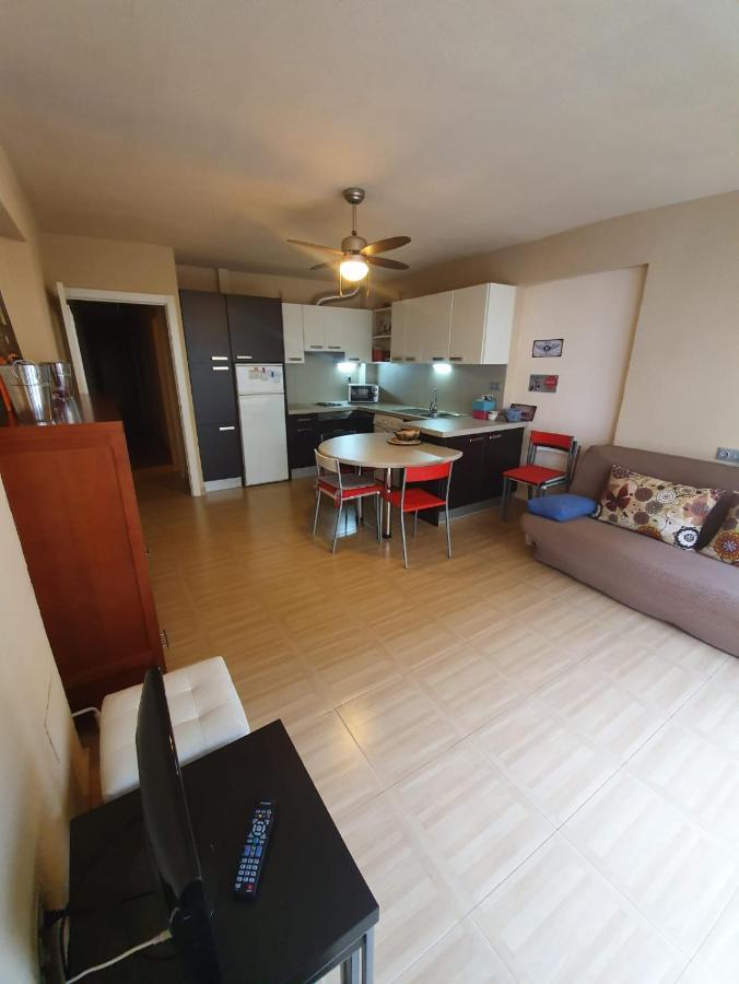 Room In Benidorm Downtown En Piso Compartido Alicante Esterno foto