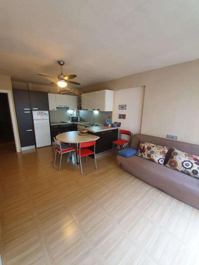 Room In Benidorm Downtown En Piso Compartido Alicante Esterno foto