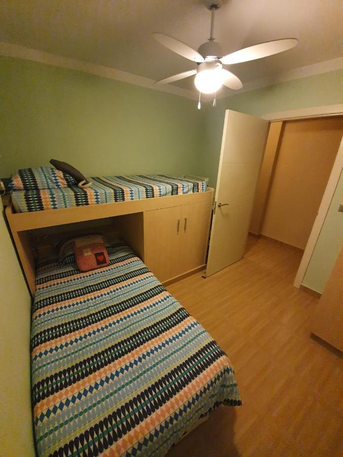 Room In Benidorm Downtown En Piso Compartido Alicante Esterno foto